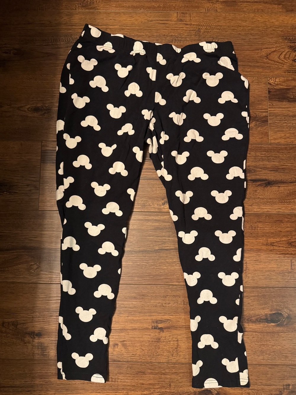 Women’s Mickey Mouse leggings size 2x